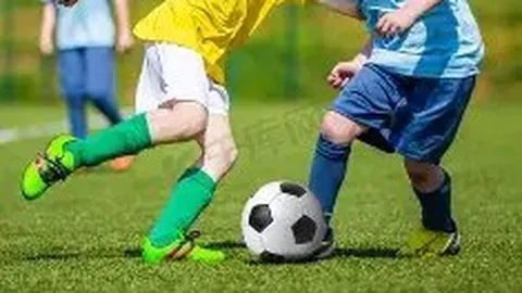 国足意志坚定抗崩盘挑战，实力差距大进球难题待解